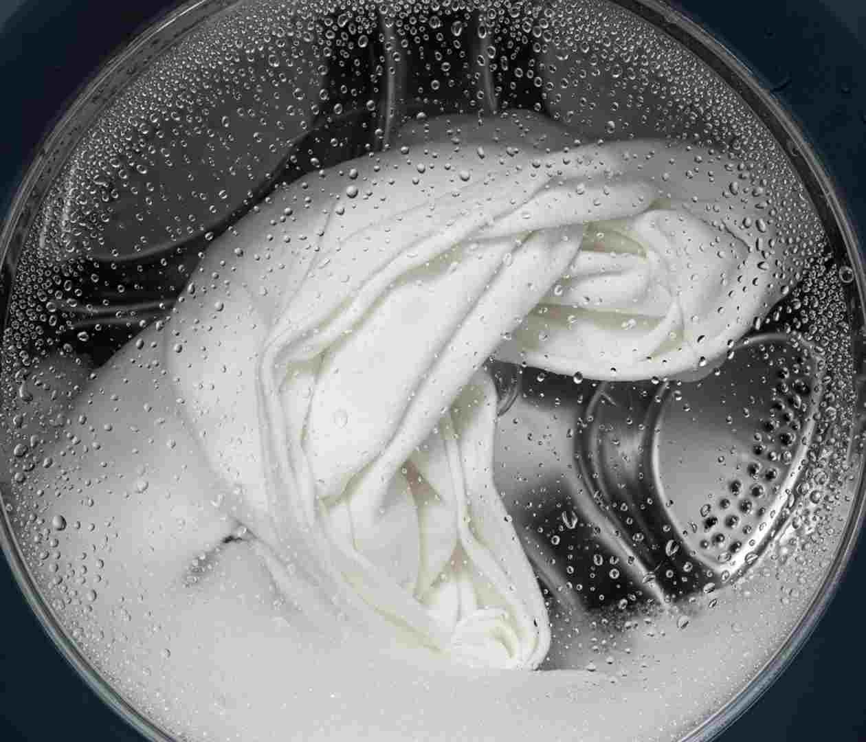 Come lavare correttamente le traverse sanitarie per garantire igiene e durata nel tempo